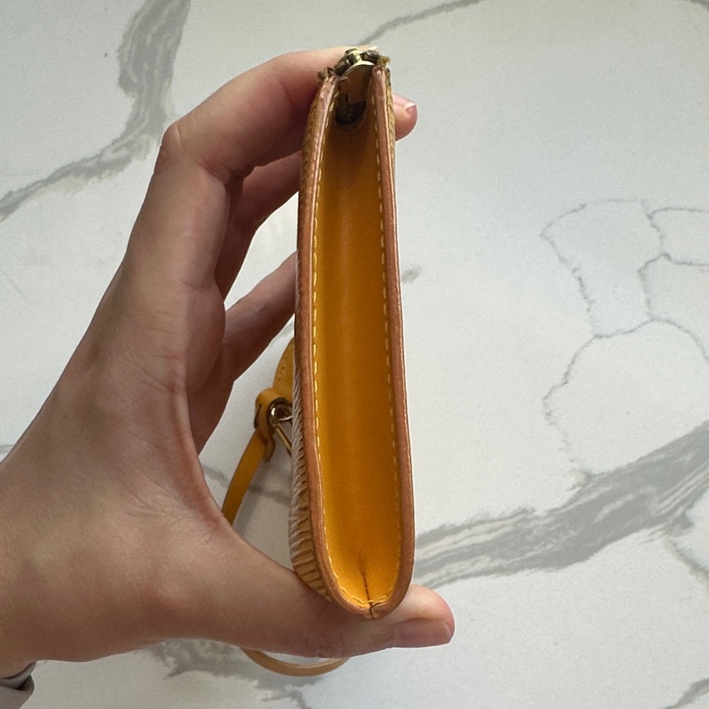 Louis Vuitton Epi leather pochette vintage Tassili Yellow - Picture 9 of 16